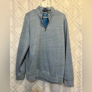 Mens 1/4 zip. Size large.